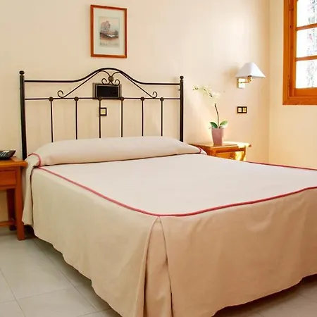 Mi Casa Hotel 2*